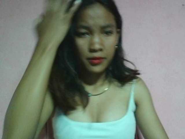Louane01 live cam on BongaCams