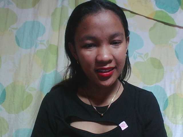 Louane01 live cam on BongaCams