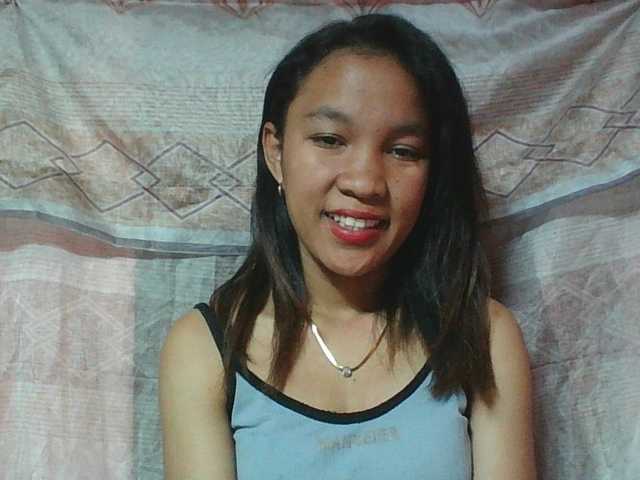 Louane01 live cam on BongaCams