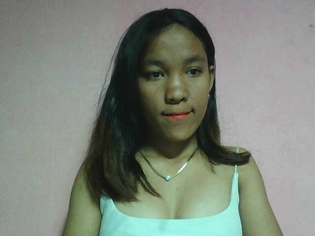 Louane01 live cam on BongaCams