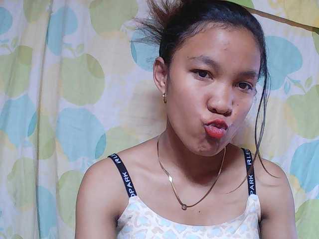 Louane01 live cam on BongaCams