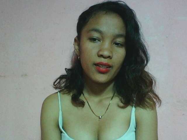 Louane01 live cam on BongaCams
