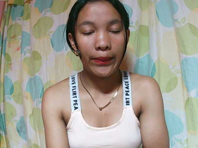 Louane01 live cam on BongaCams