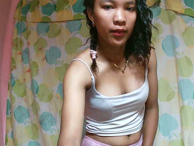 Louane01 live cam on BongaCams
