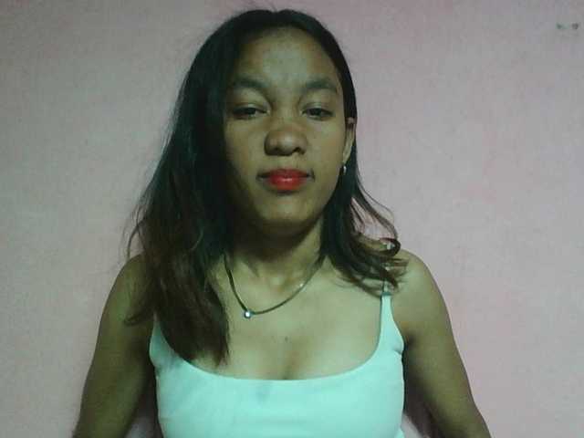 Louane01 live cam on BongaCams