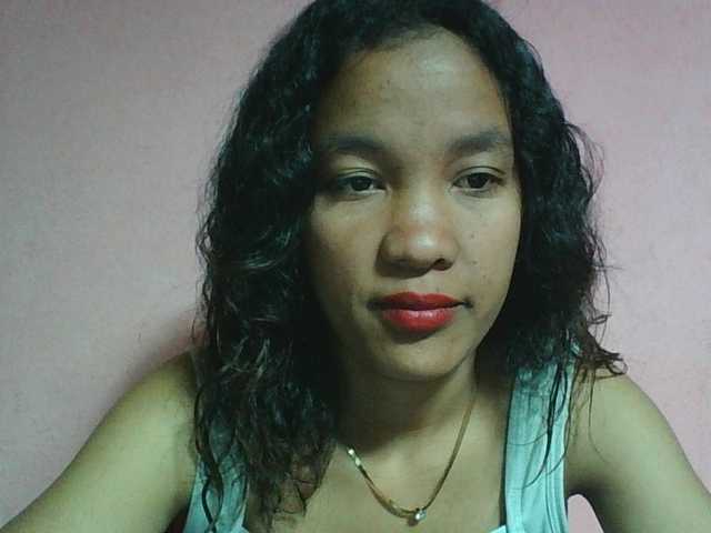 Louane01 live cam on BongaCams