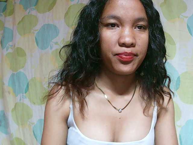 Louane01 live cam on BongaCams