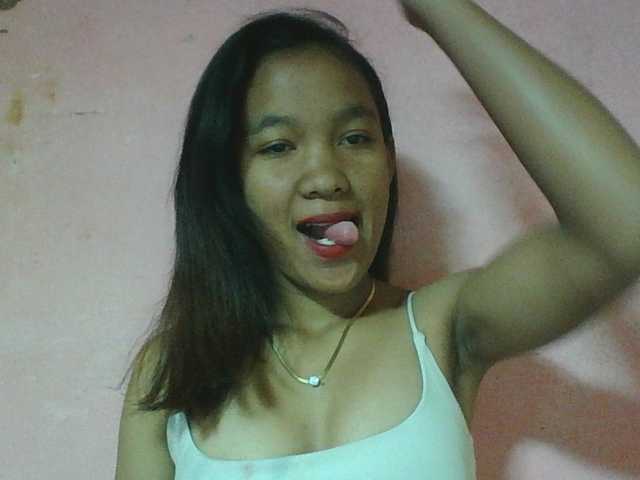 Louane01 live cam on BongaCams