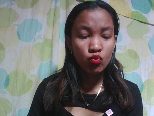 Louane01 live cam on BongaCams