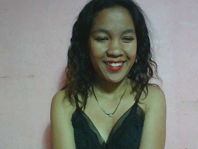 Louane01 live cam on BongaCams