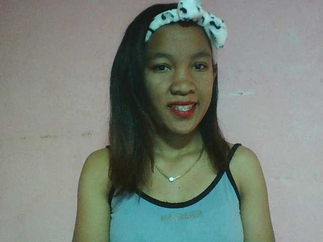 Louane01 live cam on BongaCams