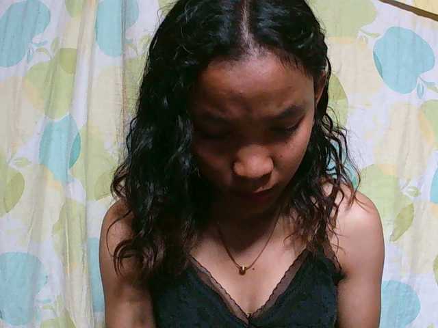 Louane01 live cam on BongaCams
