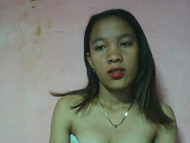 Louane01 live cam on BongaCams