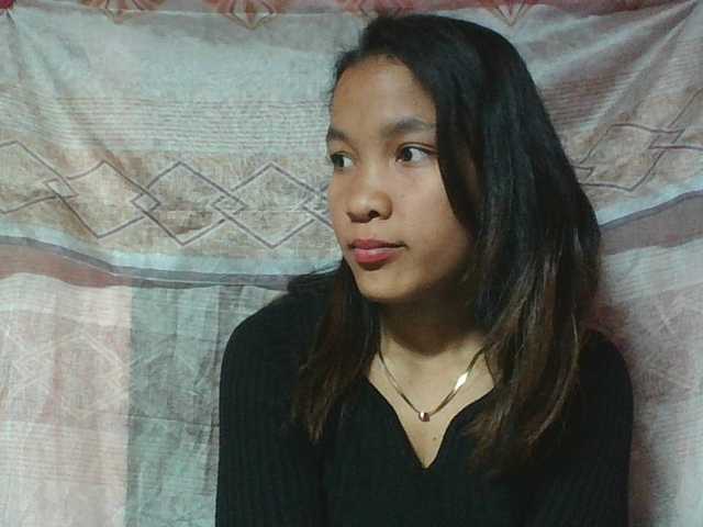 Louane01 live cam on BongaCams