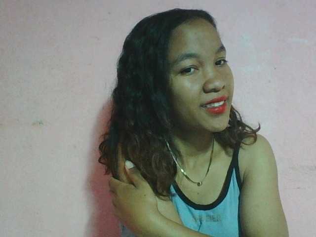 Louane01 live cam on BongaCams