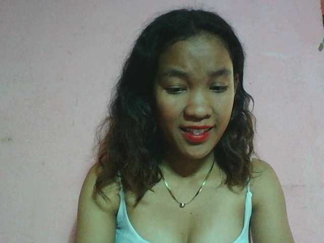 Louane01 live cam on BongaCams