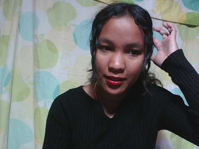 Louane01 live cam on BongaCams