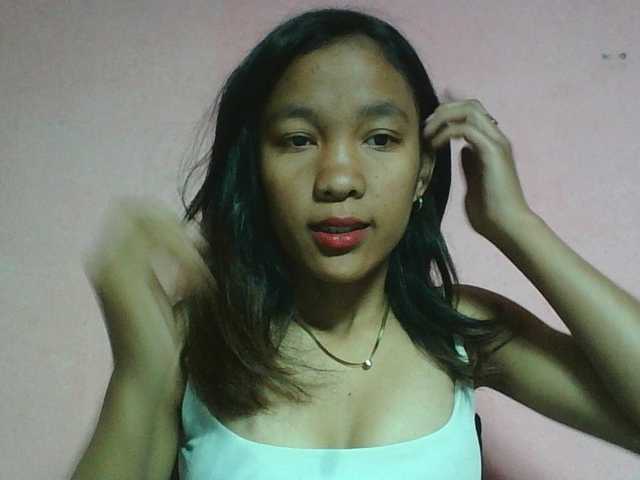 Louane01 live cam on BongaCams