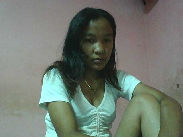 Louane01 live cam on BongaCams