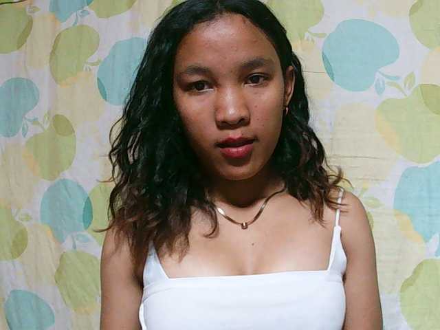 Louane01 live cam on BongaCams