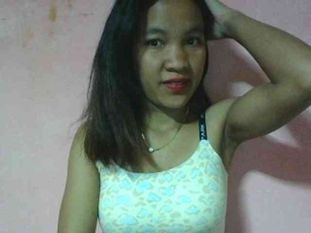 Louane01 Live Webcam on BongaCams