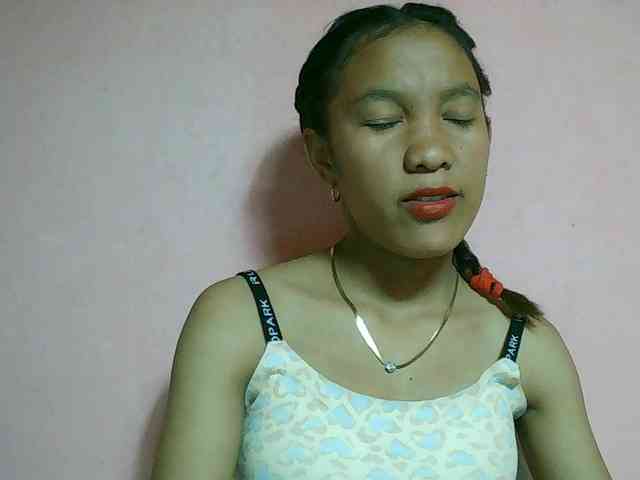 Youna webcam