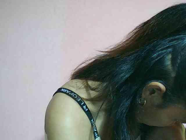 Youna webcam