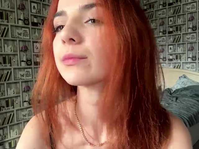 AnnamarieByndon live cam on BongaCams