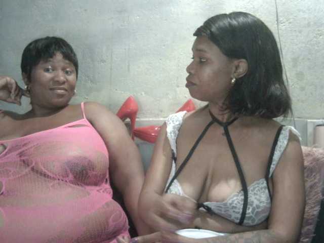 TwiceThePleasure Прямой эфир на BongaCams