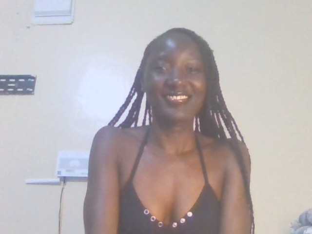 Sexylucia5 live cam on BongaCams