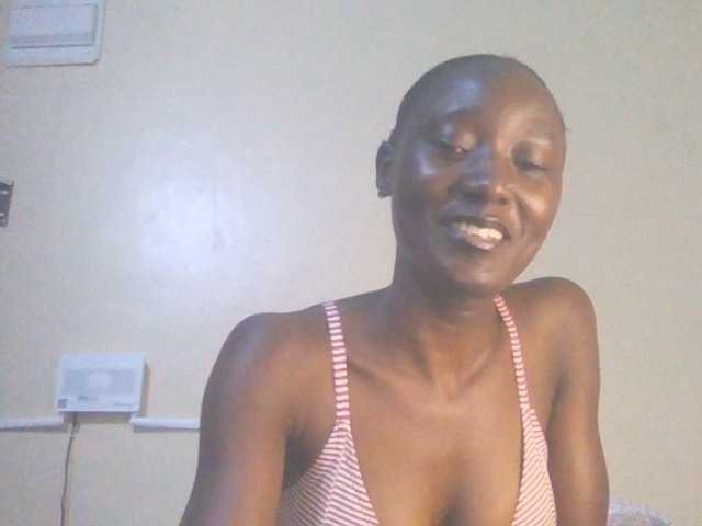 Sexylucia5 live cam on BongaCams