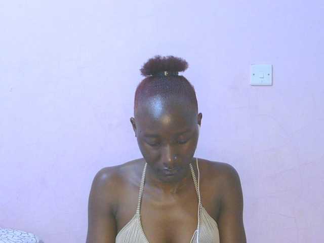 Sexylucia5 live cam on BongaCams