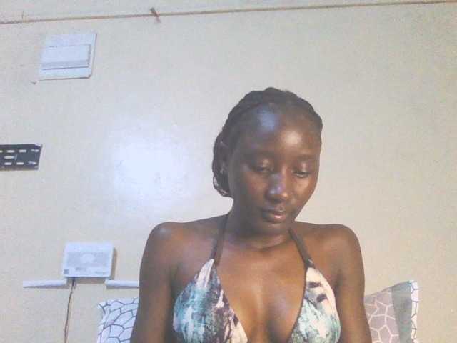 Sexylucia5 live cam preview