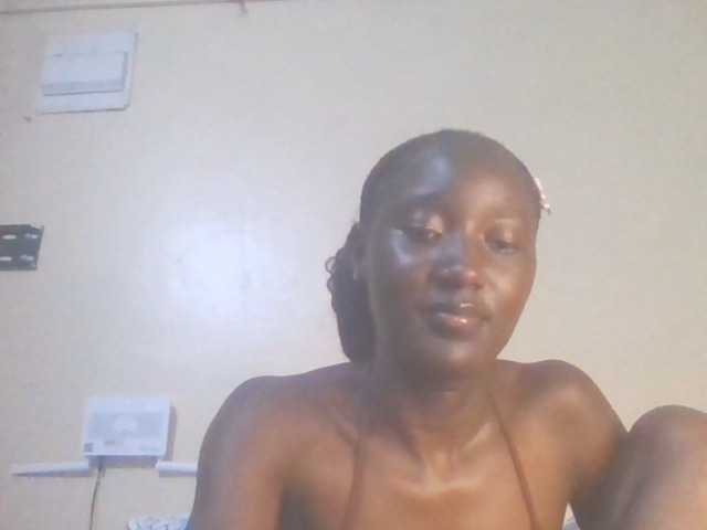 Sexylucia5 live cam on BongaCams