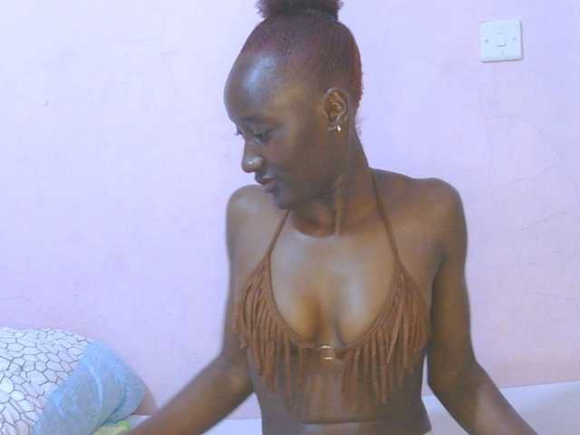 Sexylucia5 live cam on BongaCams