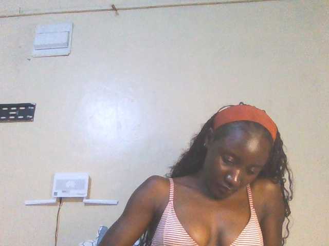 Sexylucia5 live cam on BongaCams