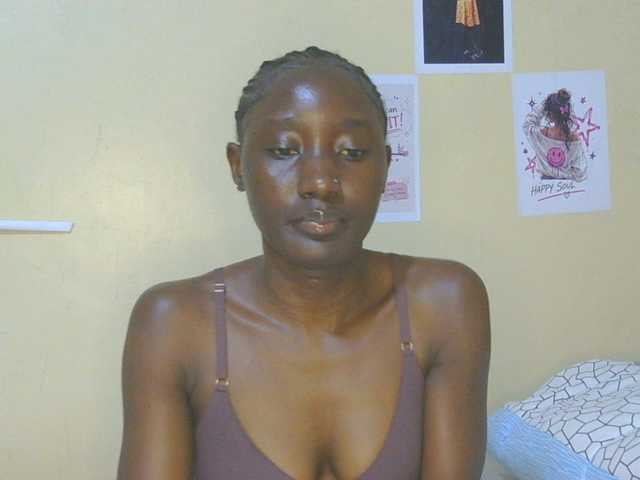 Sexylucia5 live cam on BongaCams
