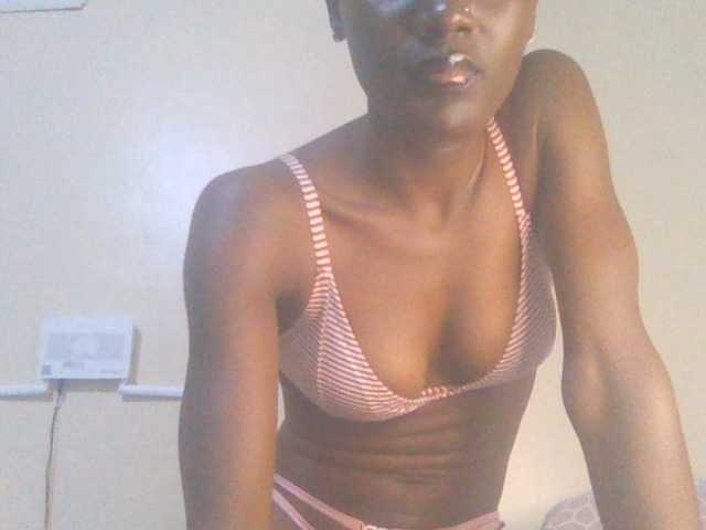 Sexylucia5 live cam on BongaCams