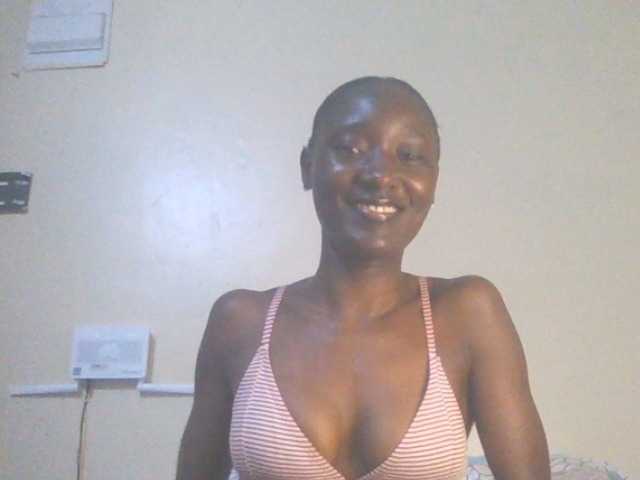 Sexylucia5 live cam on BongaCams