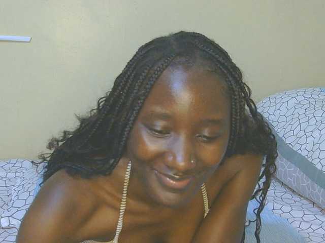 Sexylucia5 live cam on BongaCams