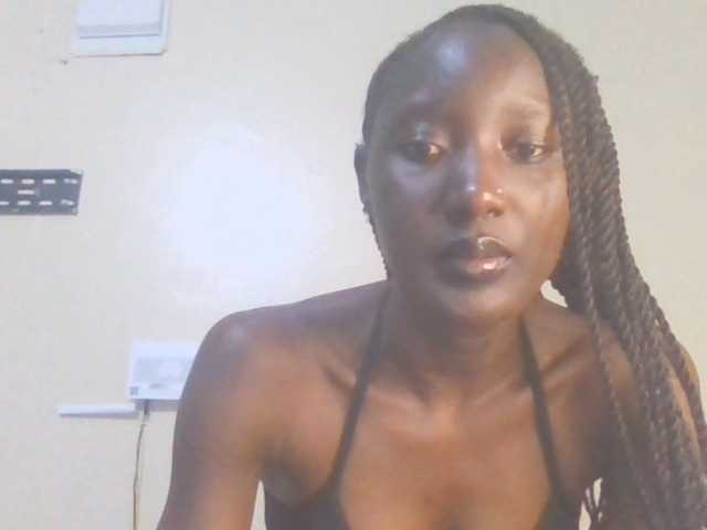 Sexylucia5 live cam on BongaCams