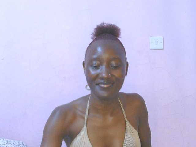 Sexylucia5 live cam on BongaCams