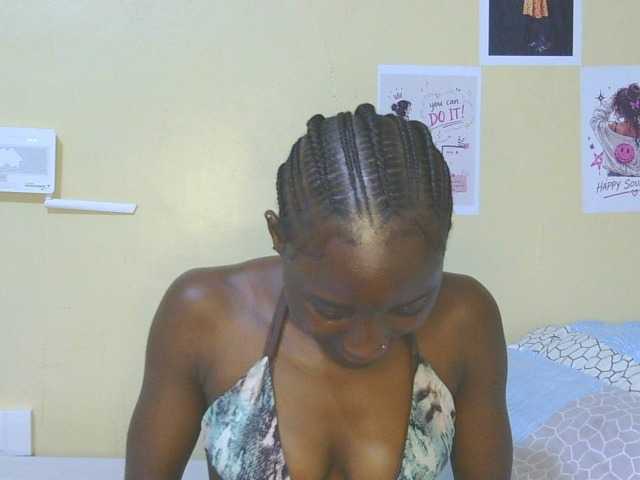 Sexylucia5 live cam on BongaCams