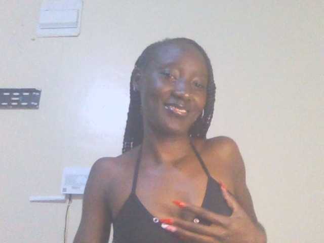 Sexylucia5 live cam on BongaCams