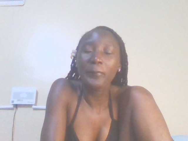 Sexylucia5 live cam on BongaCams
