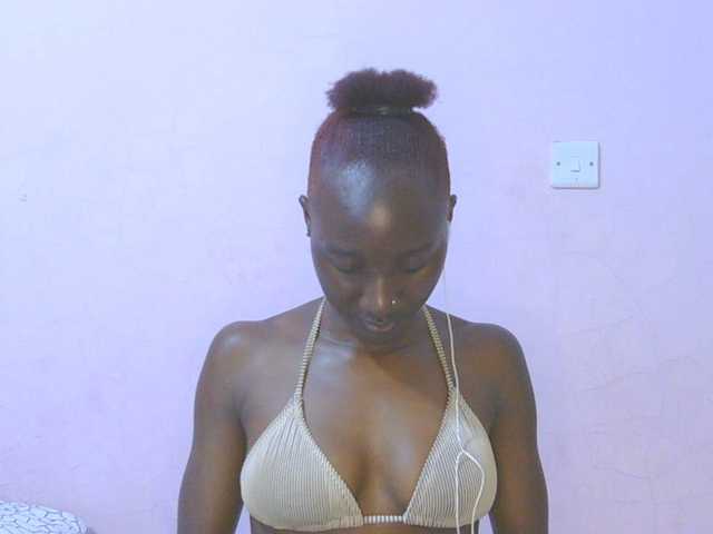 Sexylucia5 live cam on BongaCams