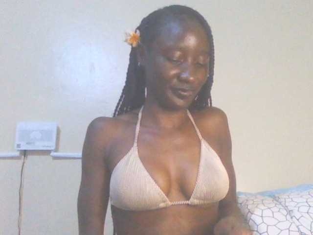 Sexylucia5 live cam on BongaCams