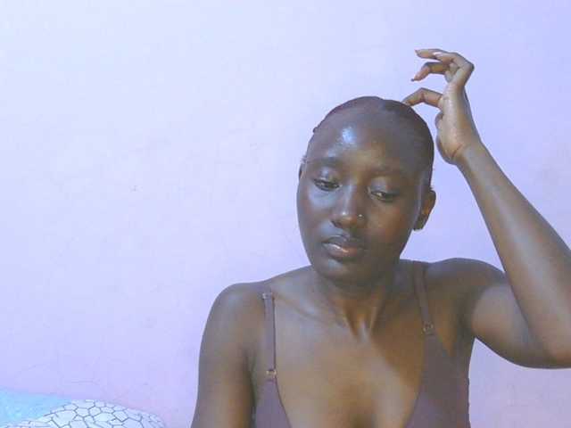 Sexylucia5 live cam on BongaCams