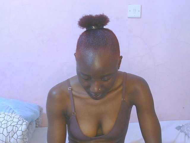 Sexylucia5 live cam on BongaCams