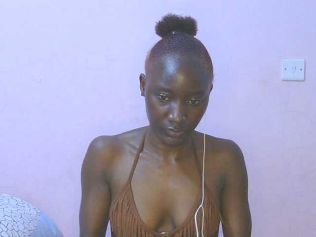 Sexylucia5 live cam preview